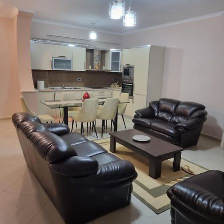 Alex Apartment Vlore Luaran gambar